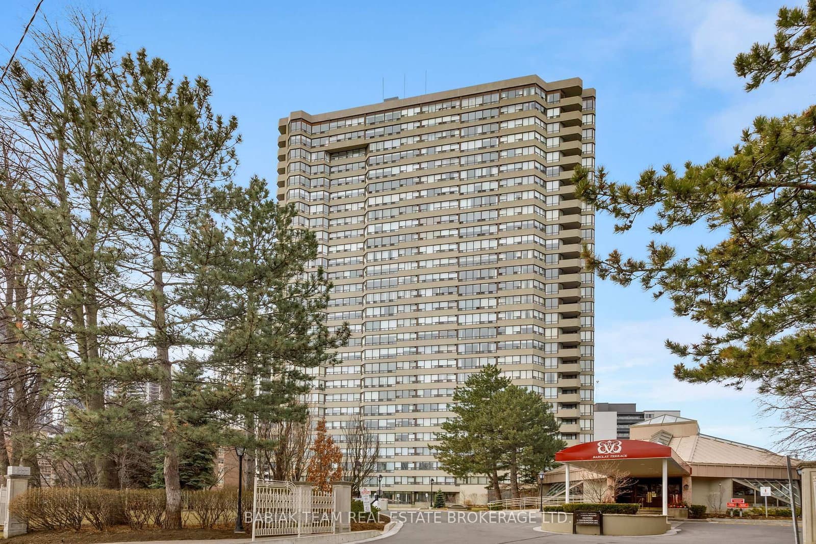 303 - 1300 Islington Avenue, Toronto, ON