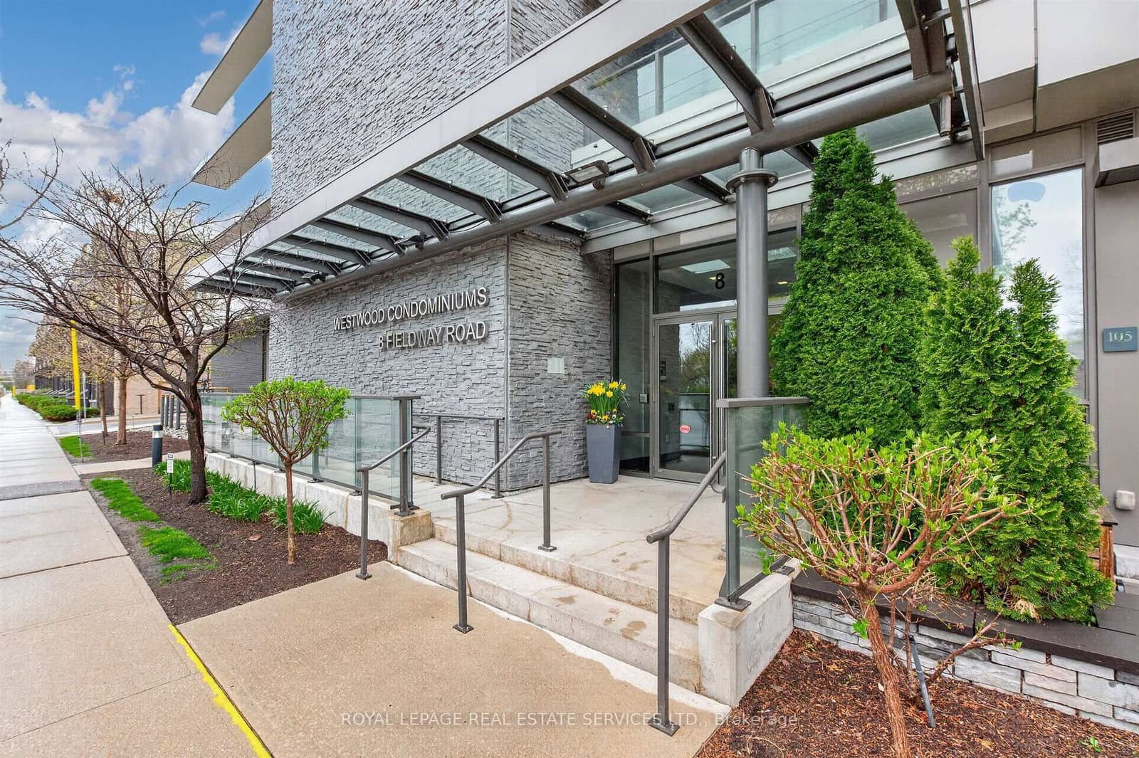 315 - 8 Fieldway Road, Toronto, ON — photo 2