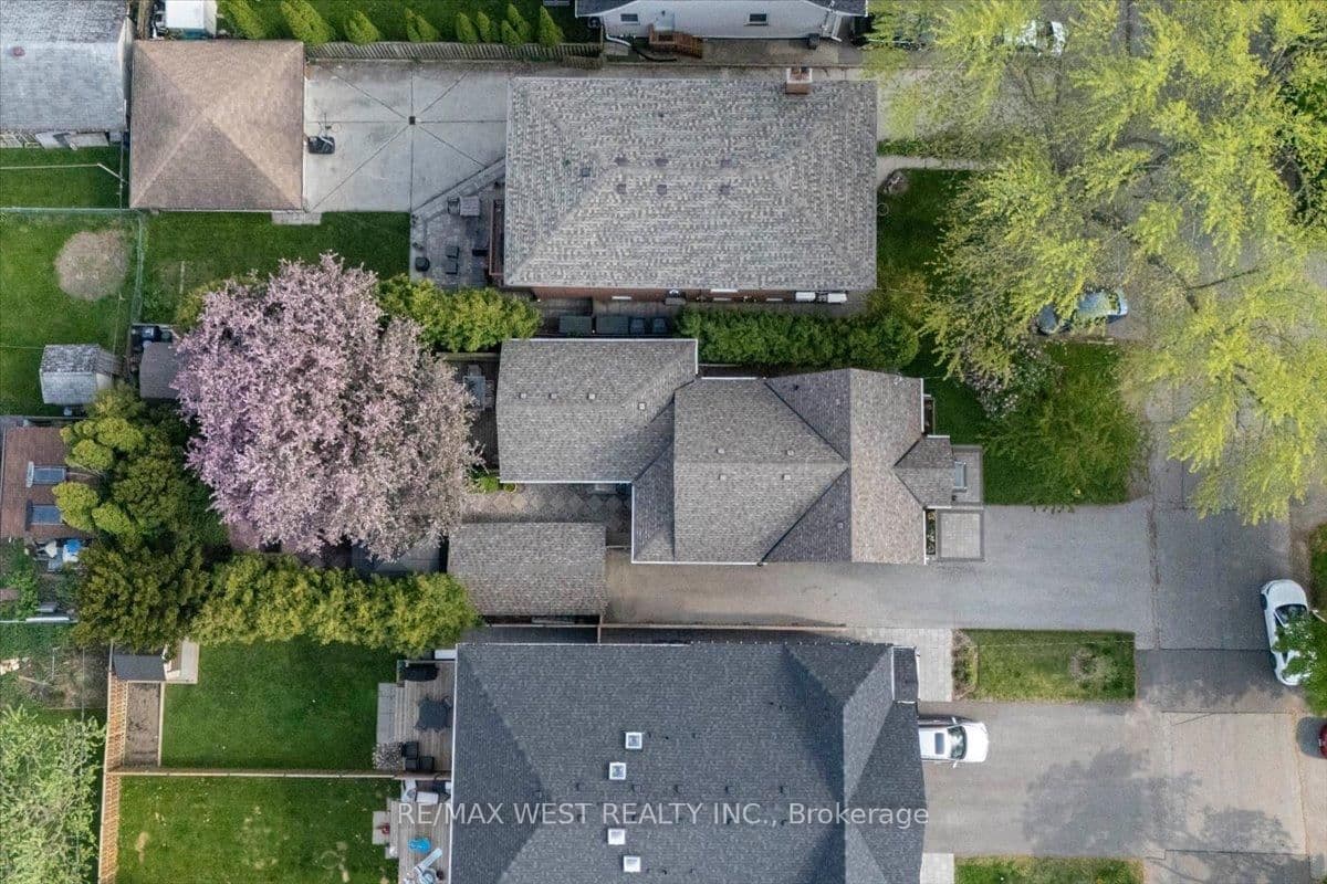 35 Gort Avenue, Toronto, ON — photo 2