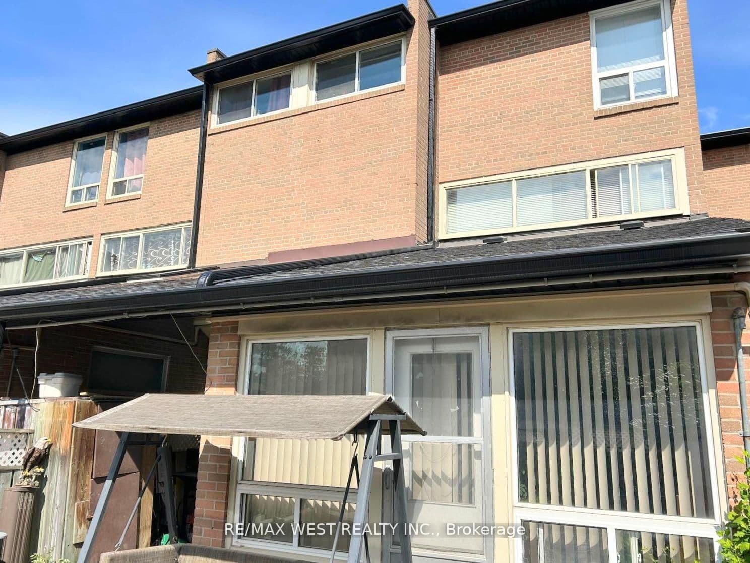 234 - 260 John Garland Boulevard, Toronto, ON — photo 2