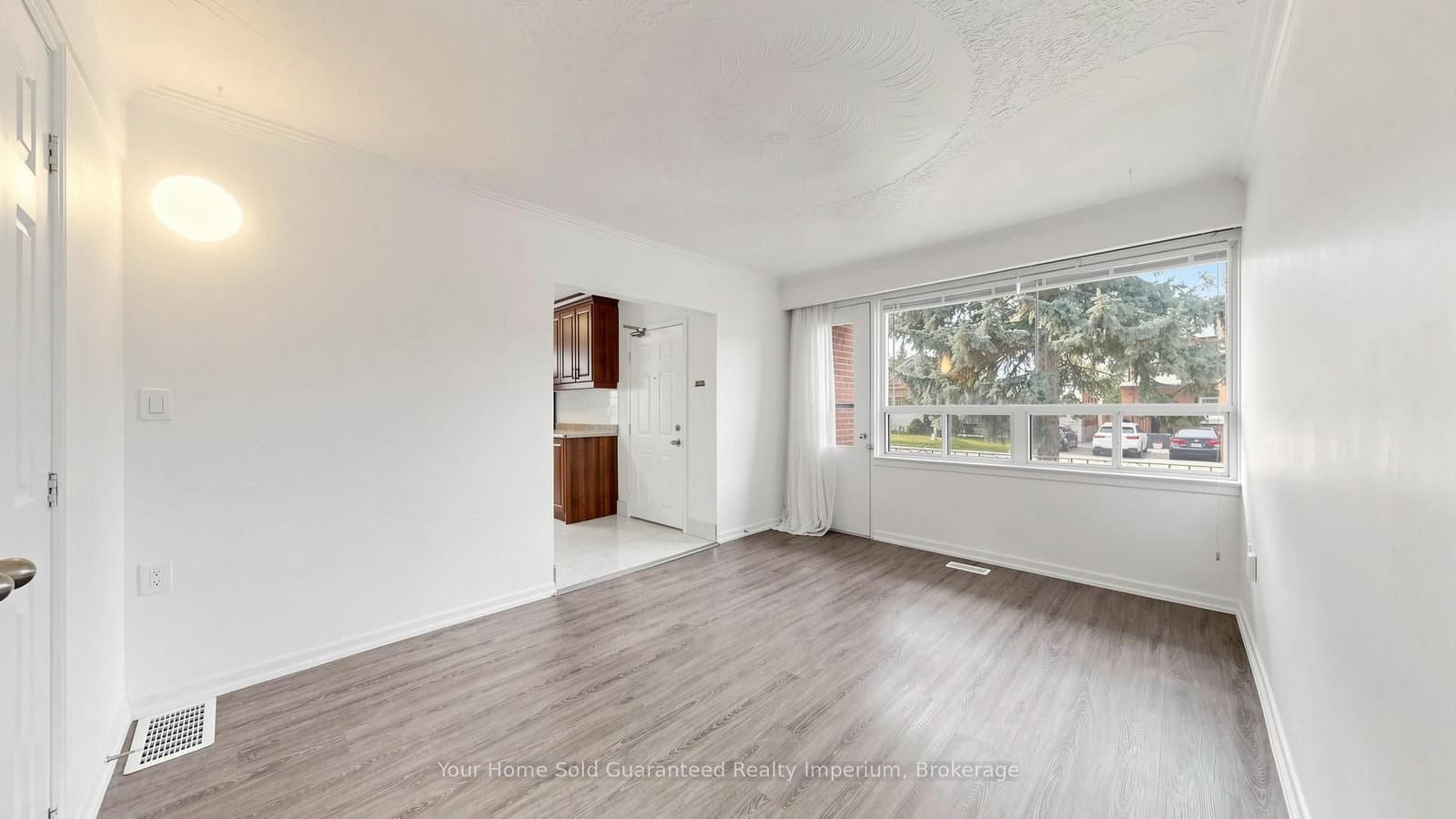 129 Melrose Street, Toronto, ON — photo 3