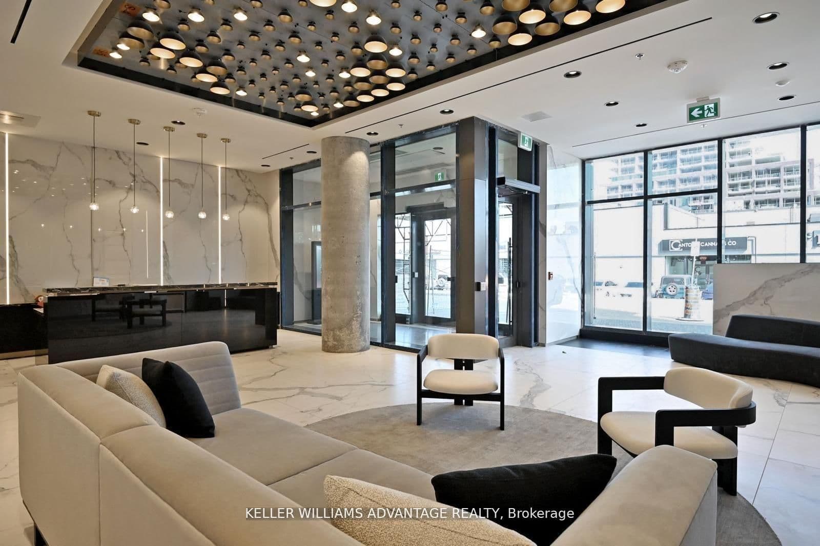 2407 - 10 Graphophone Grove, Toronto, ON — photo 2