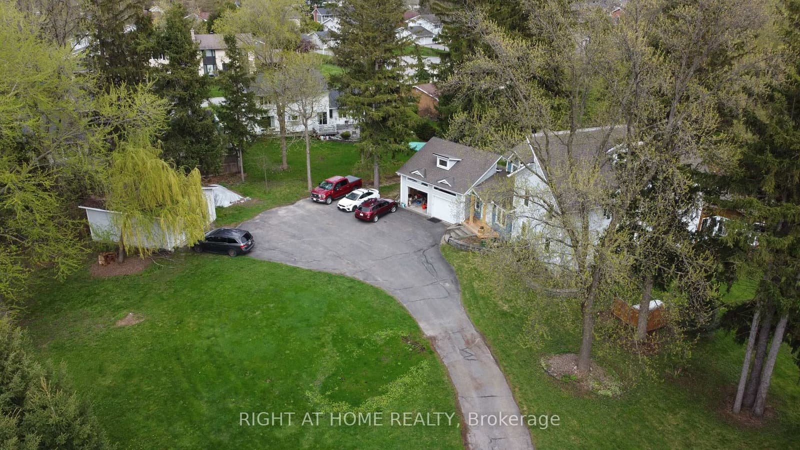 3208 Richmond Road, Ottawa, ON — photo 2