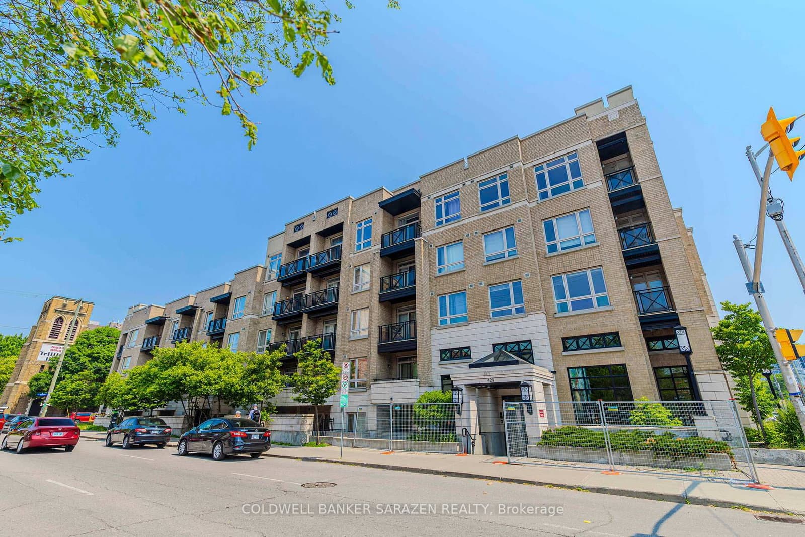 218 - 429 Kent Street, Ottawa, ON