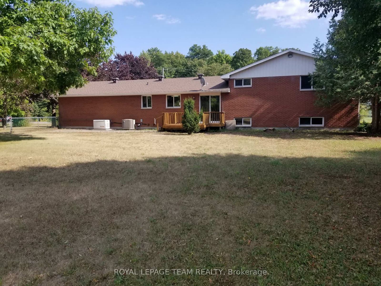 7595 Snake Island Road, Metcalfe, ON — photo 3