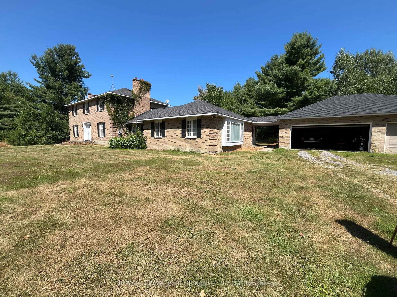 2620 Marchurst Road, Ottawa, ON