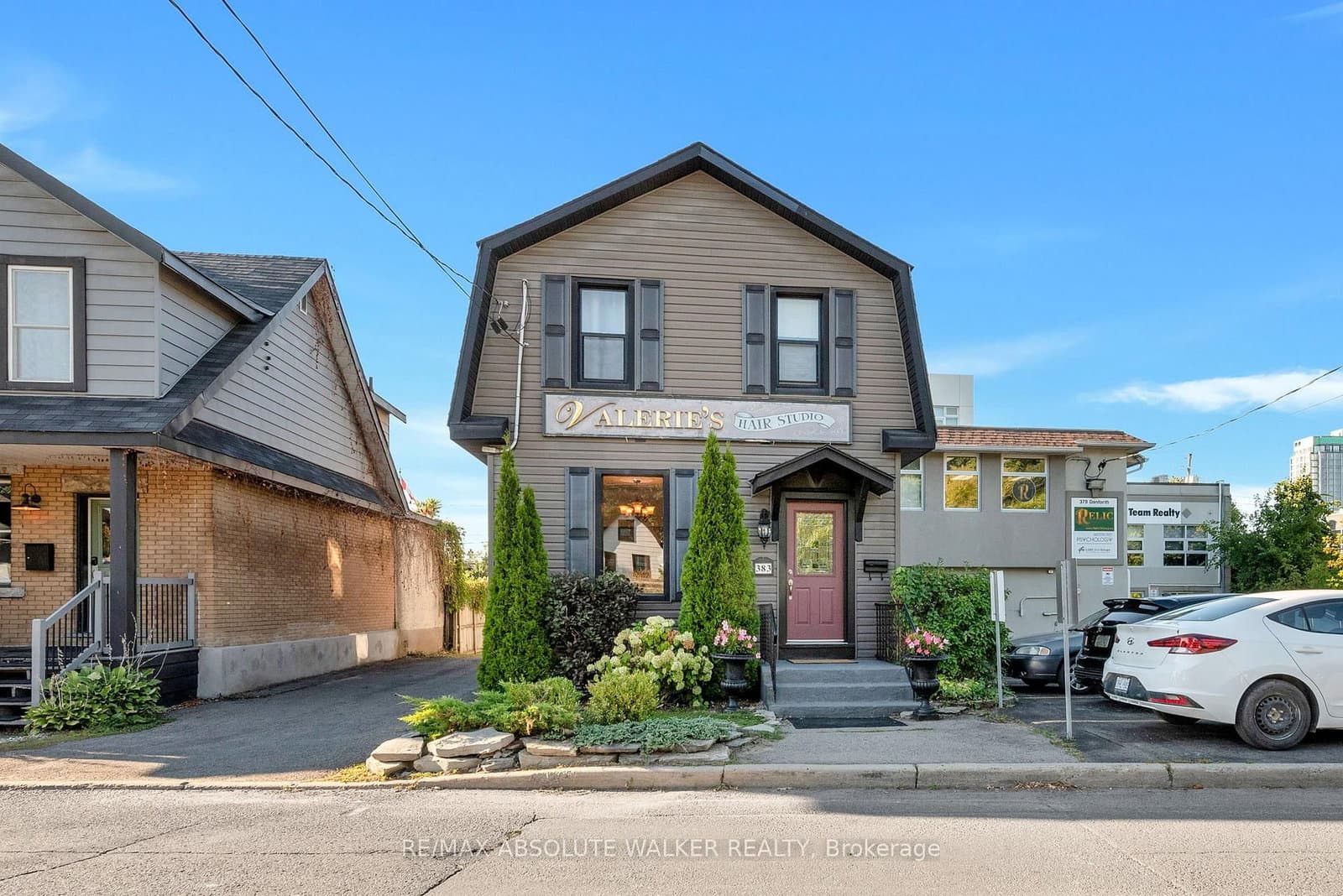 383 Danforth Avenue, Ottawa, ON — photo 2