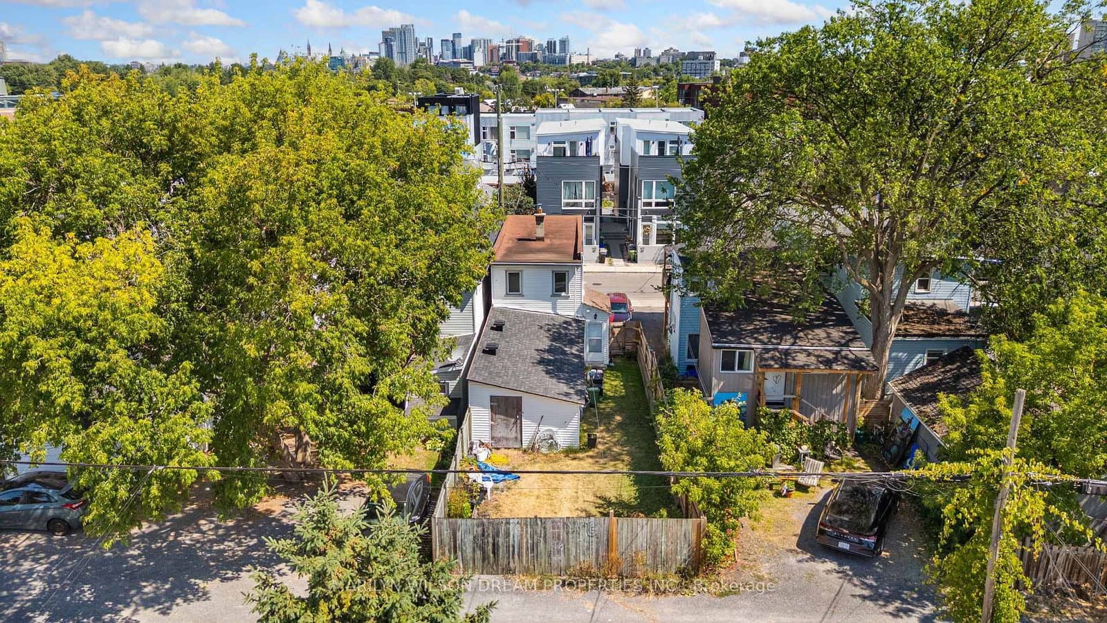 104 Carruthers Avenue, Ottawa, ON — photo 3