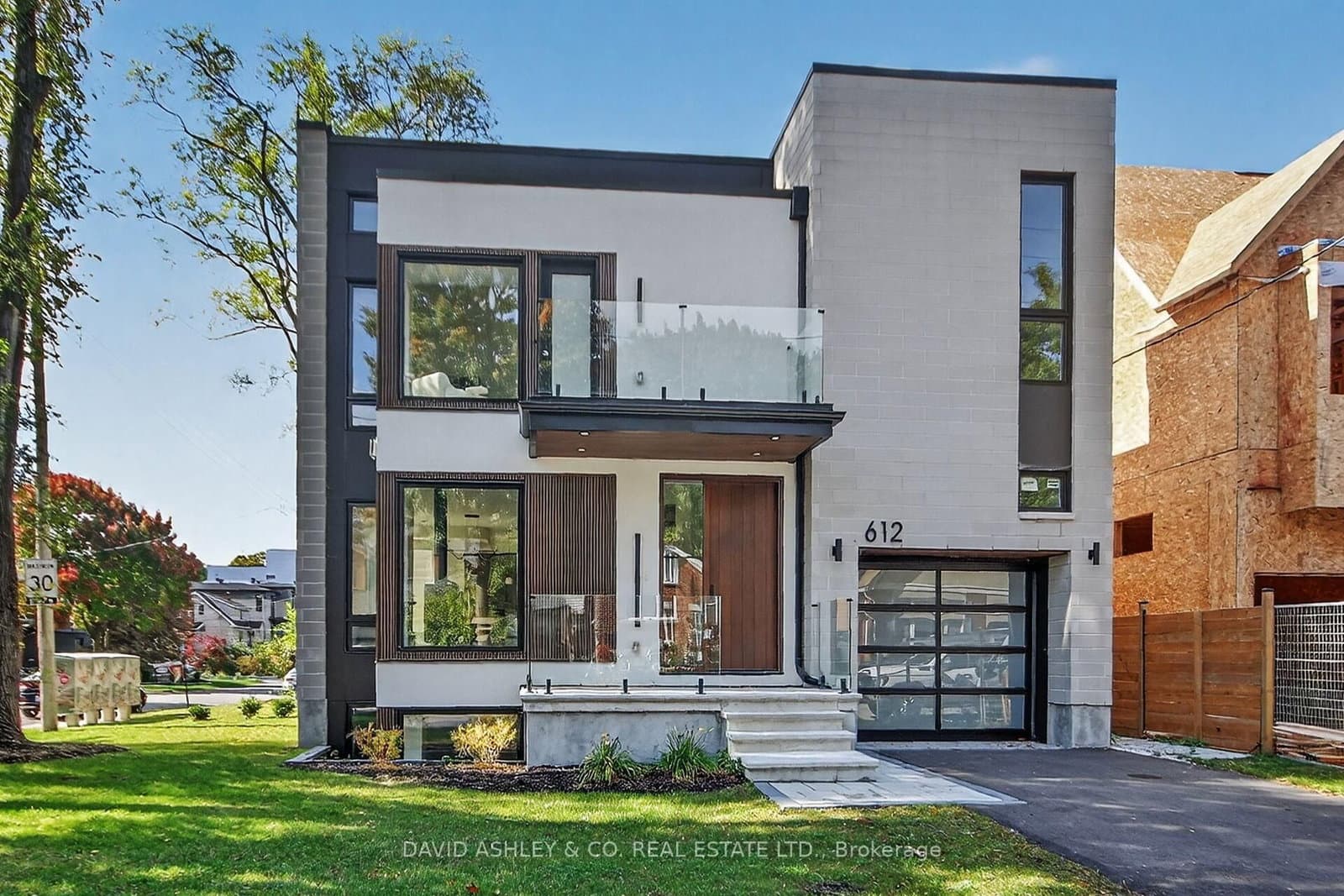 612 Tweedsmuir Avenue, Ottawa, ON — photo 2