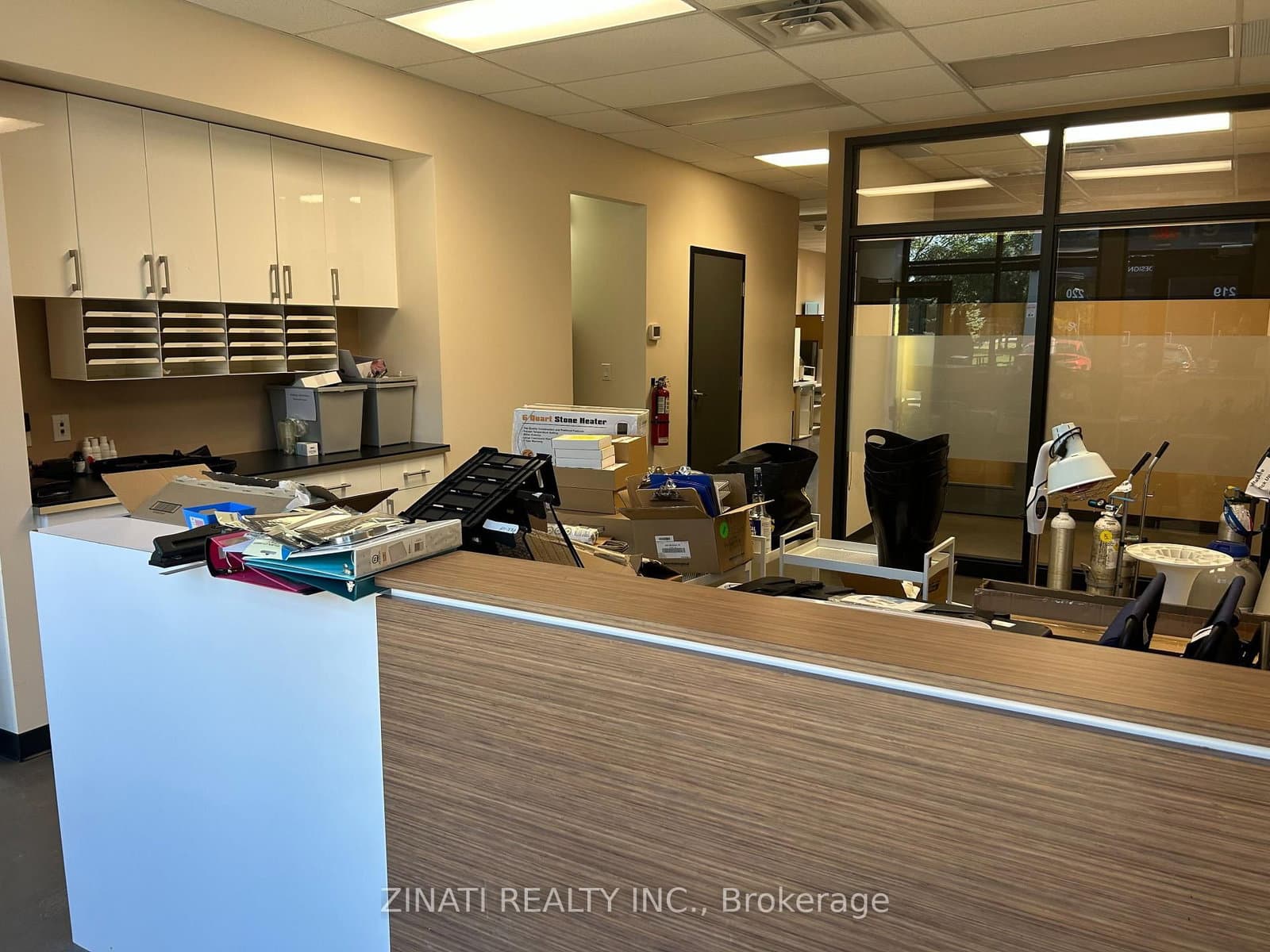 319 - 2310 St. Laurent Boulevard, Ottawa, ON — photo 2