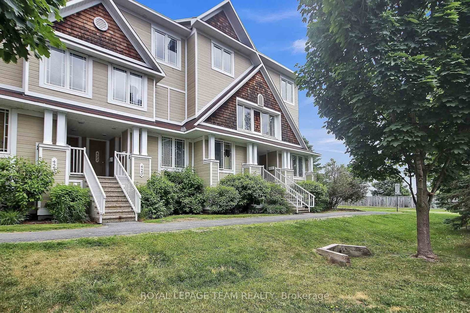 16 - 414 Hillsboro Private, Ottawa, ON