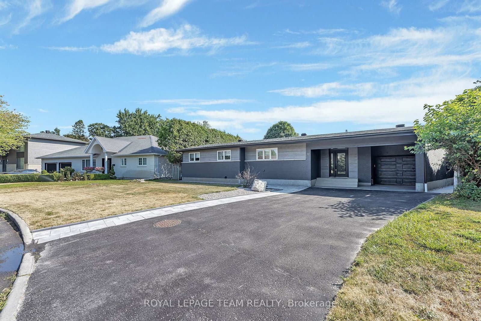 12 Largo Crescent, Ottawa, ON — photo 2