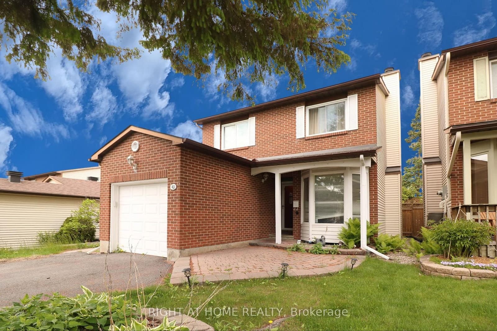 40 Stable Way, Kanata, ON