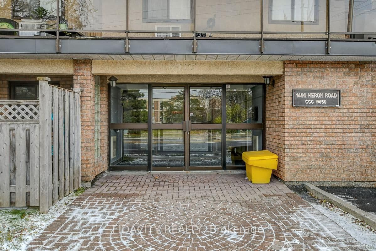 309 - 1490 Heron Road, Ottawa, ON — photo 2