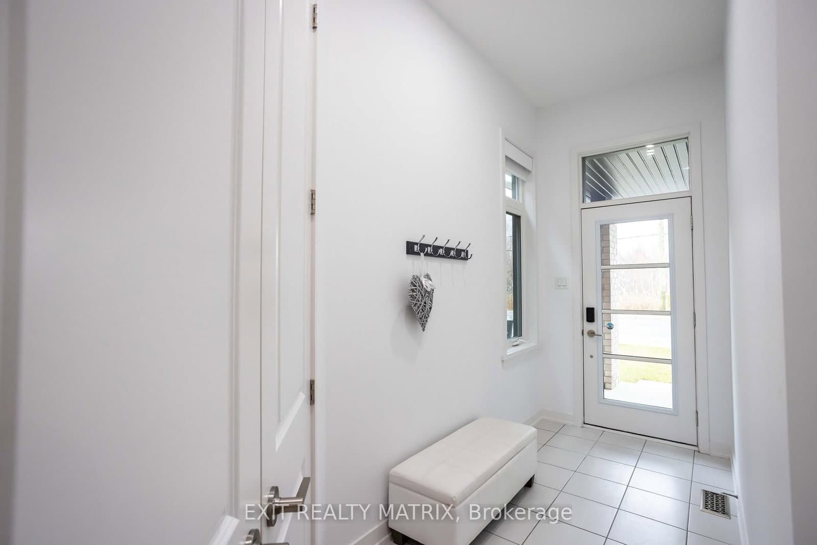 6487 Renaud Road, Ottawa, ON — photo 3