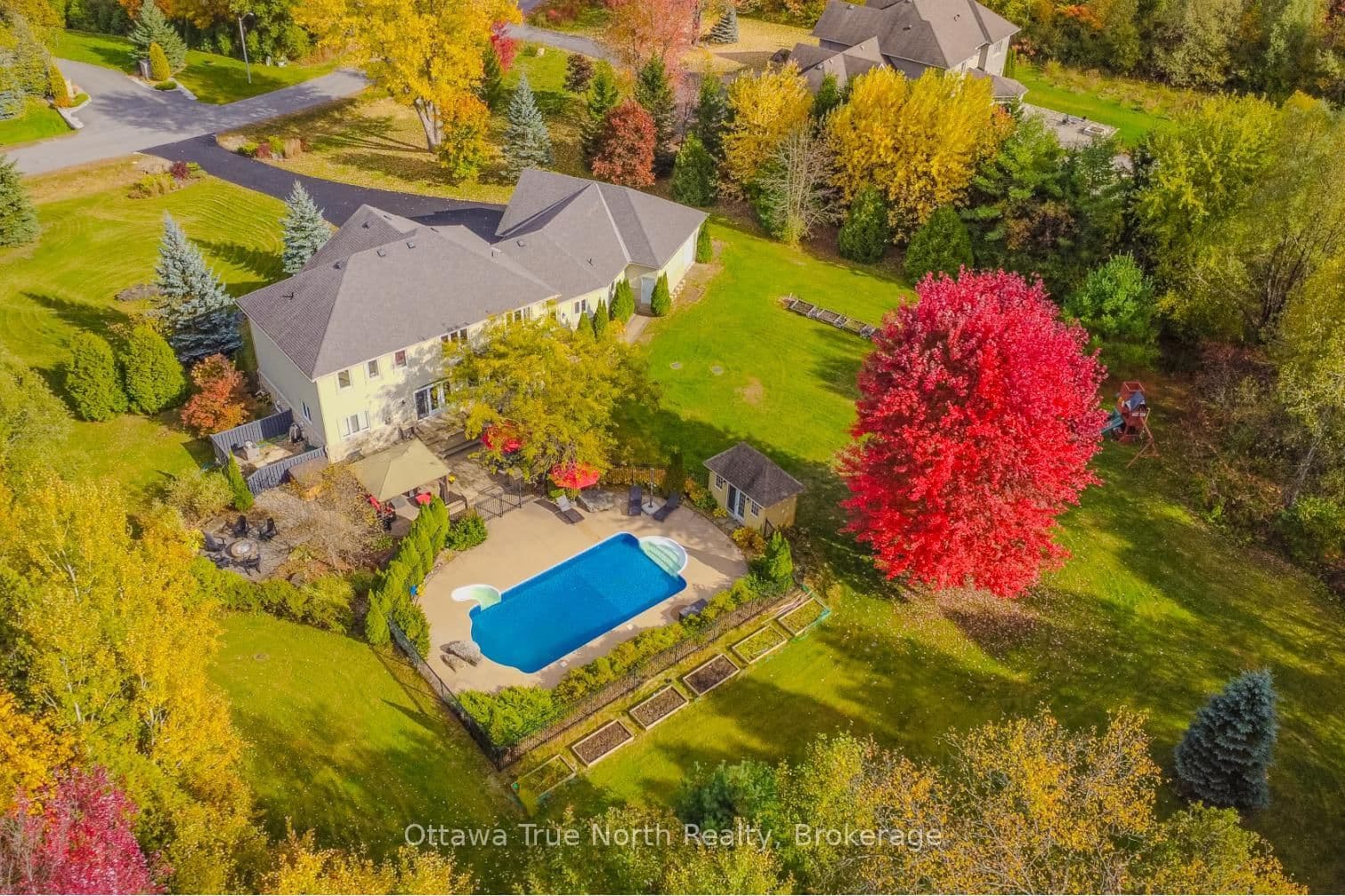 1530 Lords Manor Lane, Ottawa, ON — photo 2