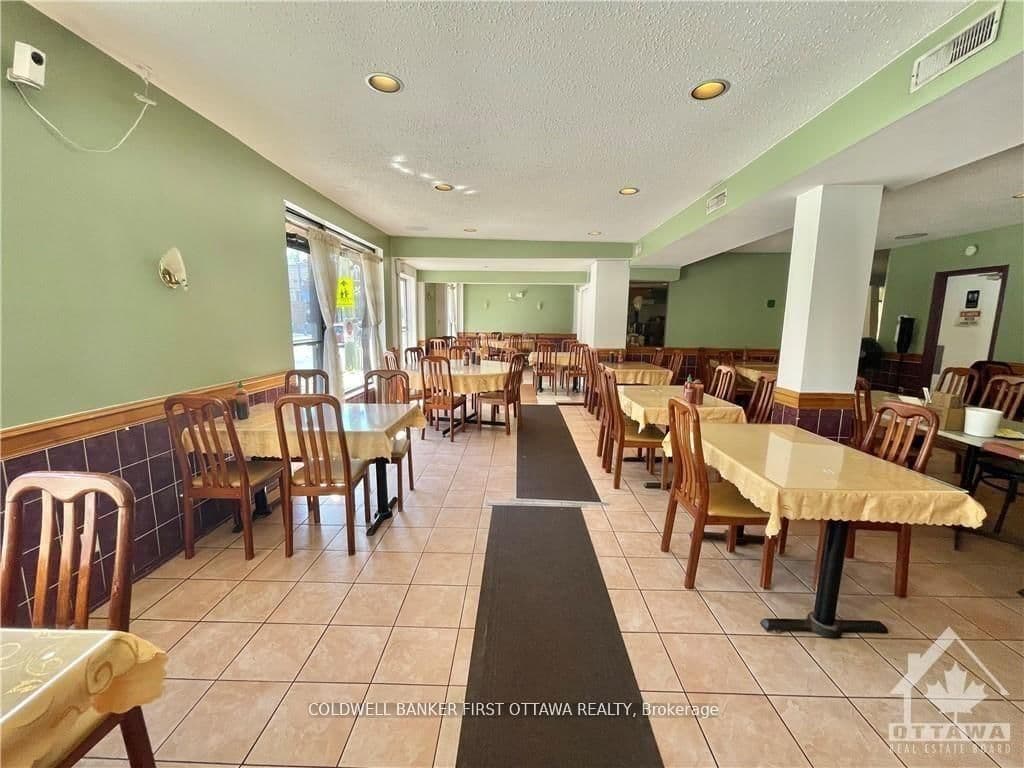 350 Booth Street, Ottawa, ON — photo 3