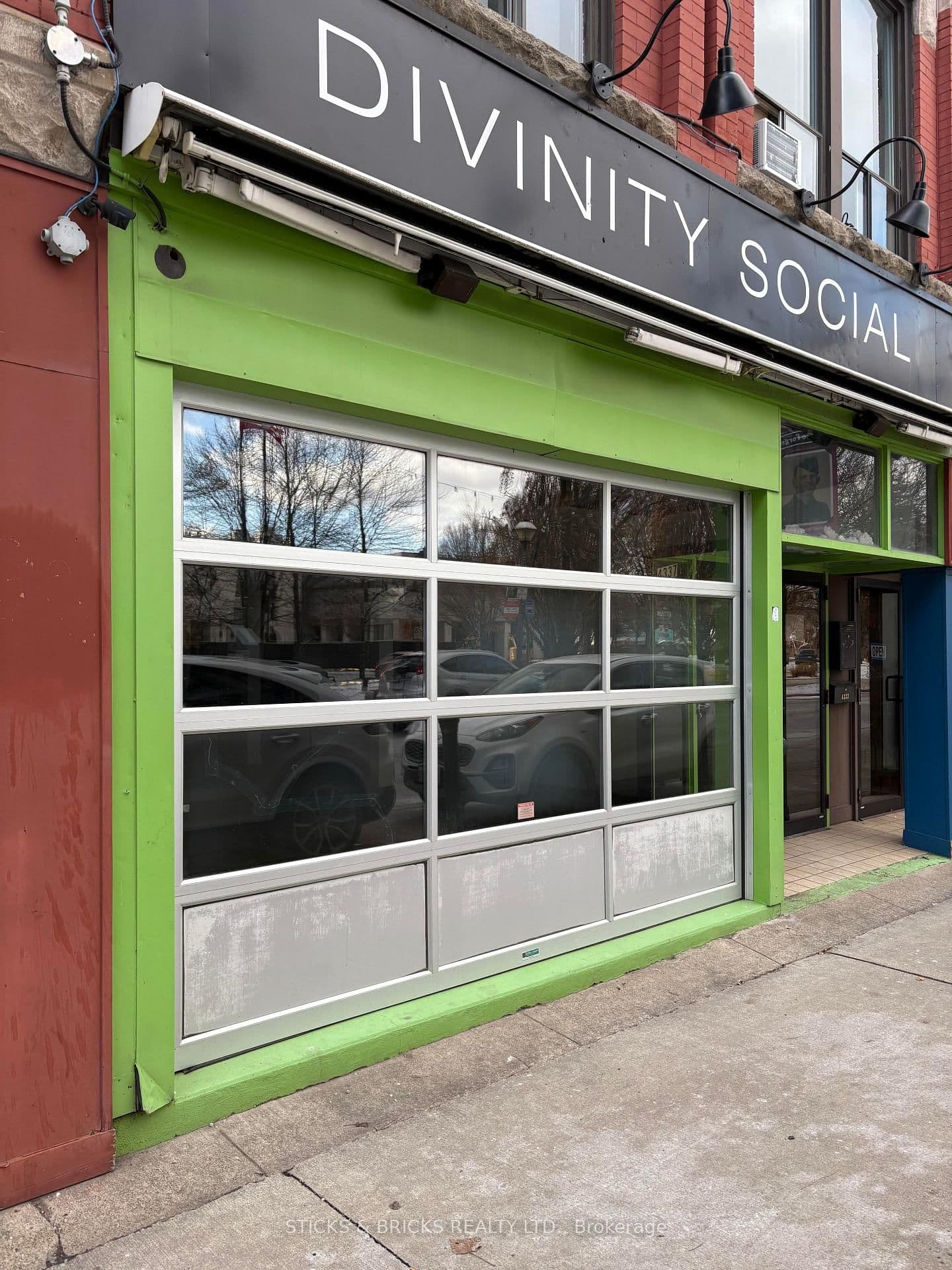 4337 Queen Street, Niagara Falls, ON