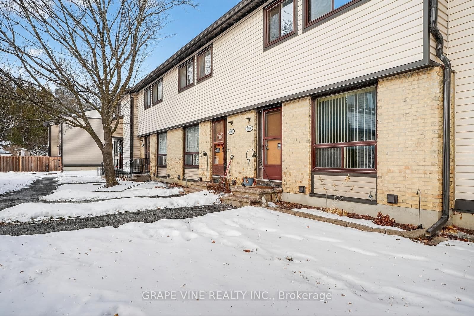 6885 Bilberry Drive, Ottawa, ON — photo 3
