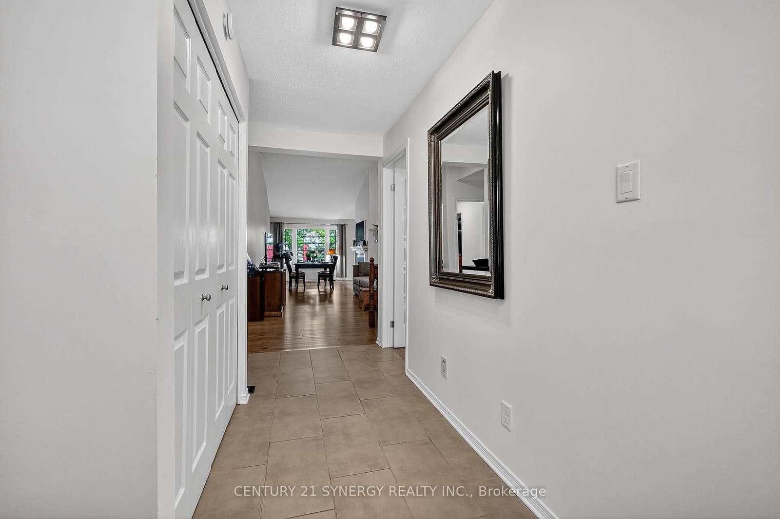 47 - 18 Oyster Bay Court, Stittsville, ON — photo 2