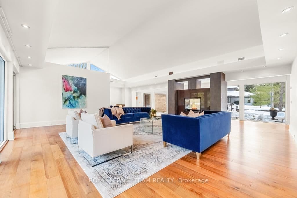 55 WILLINGDON Road, Ottawa, ON — photo 2