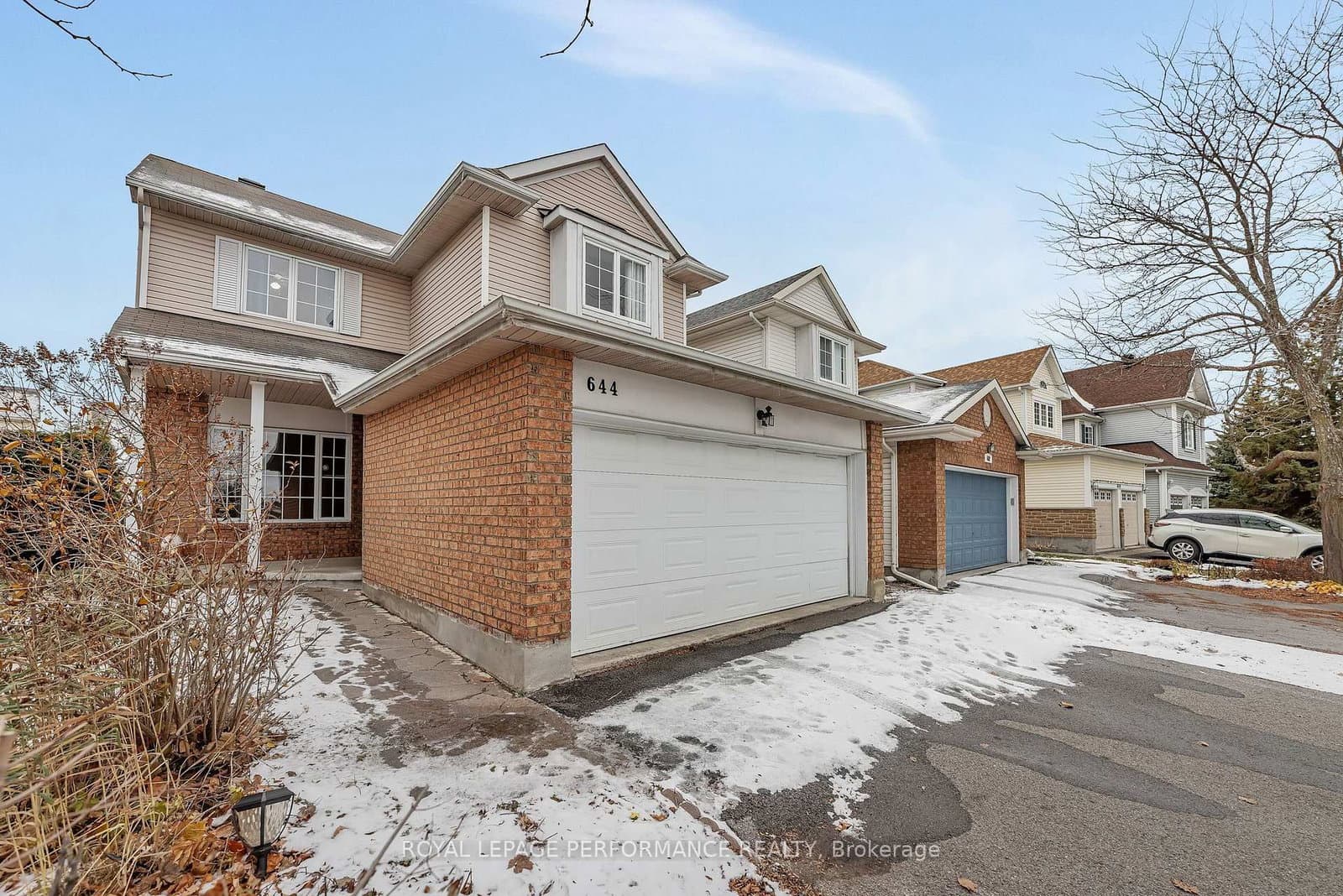 644 Valin Street, Ottawa, ON — photo 2