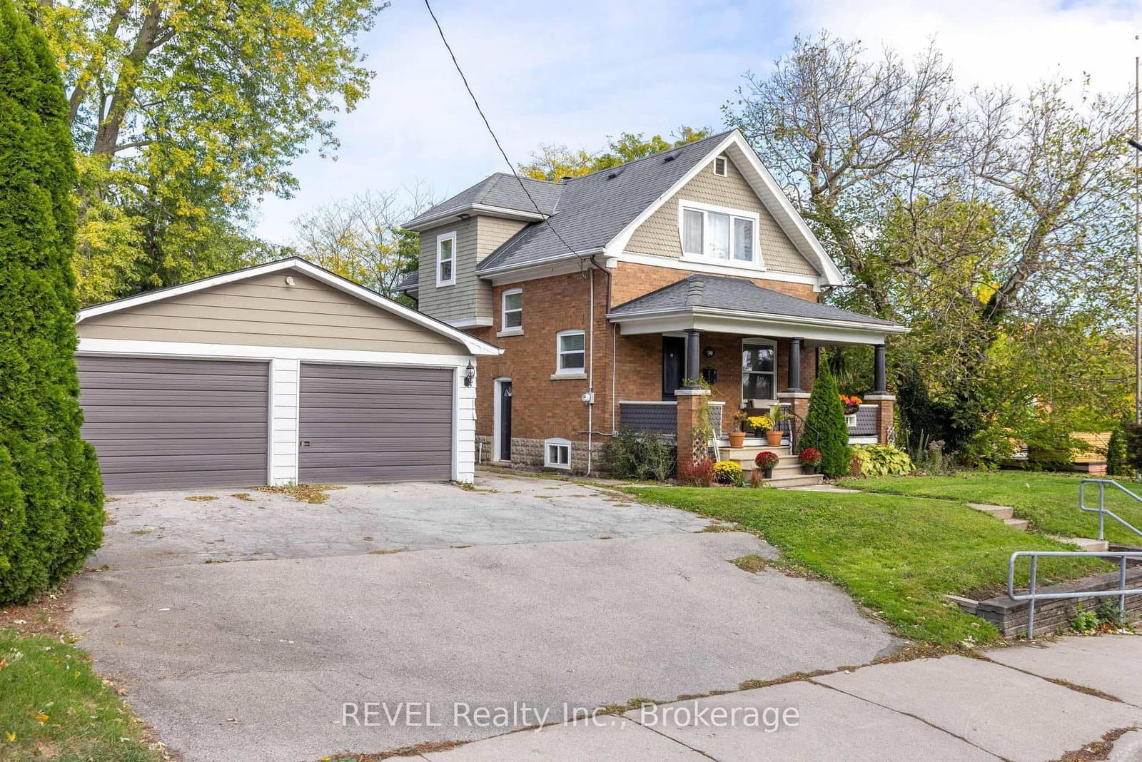10 Canal Street, St. Catharines, ON