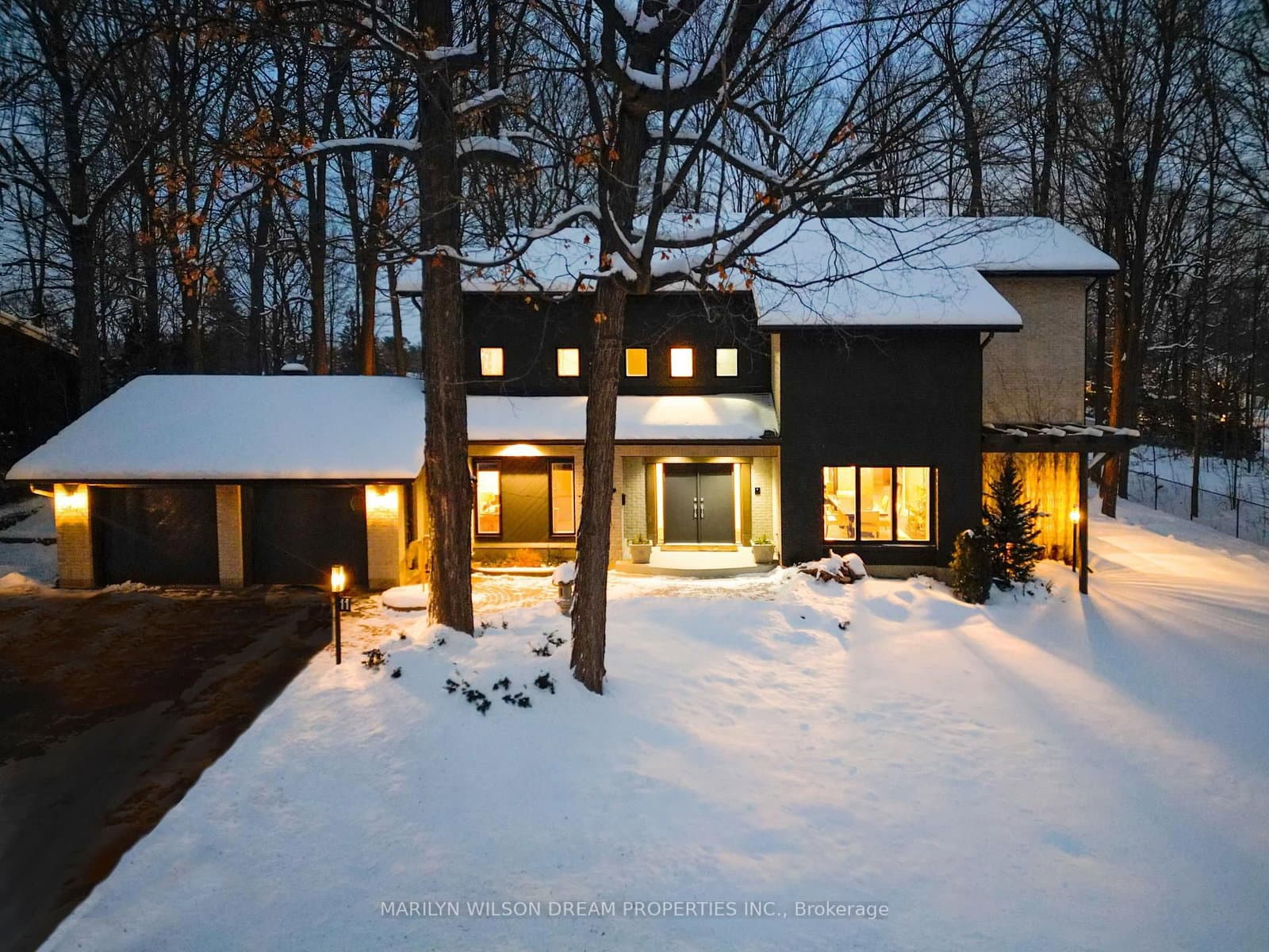 11 Burrows Road, Ottawa, ON
