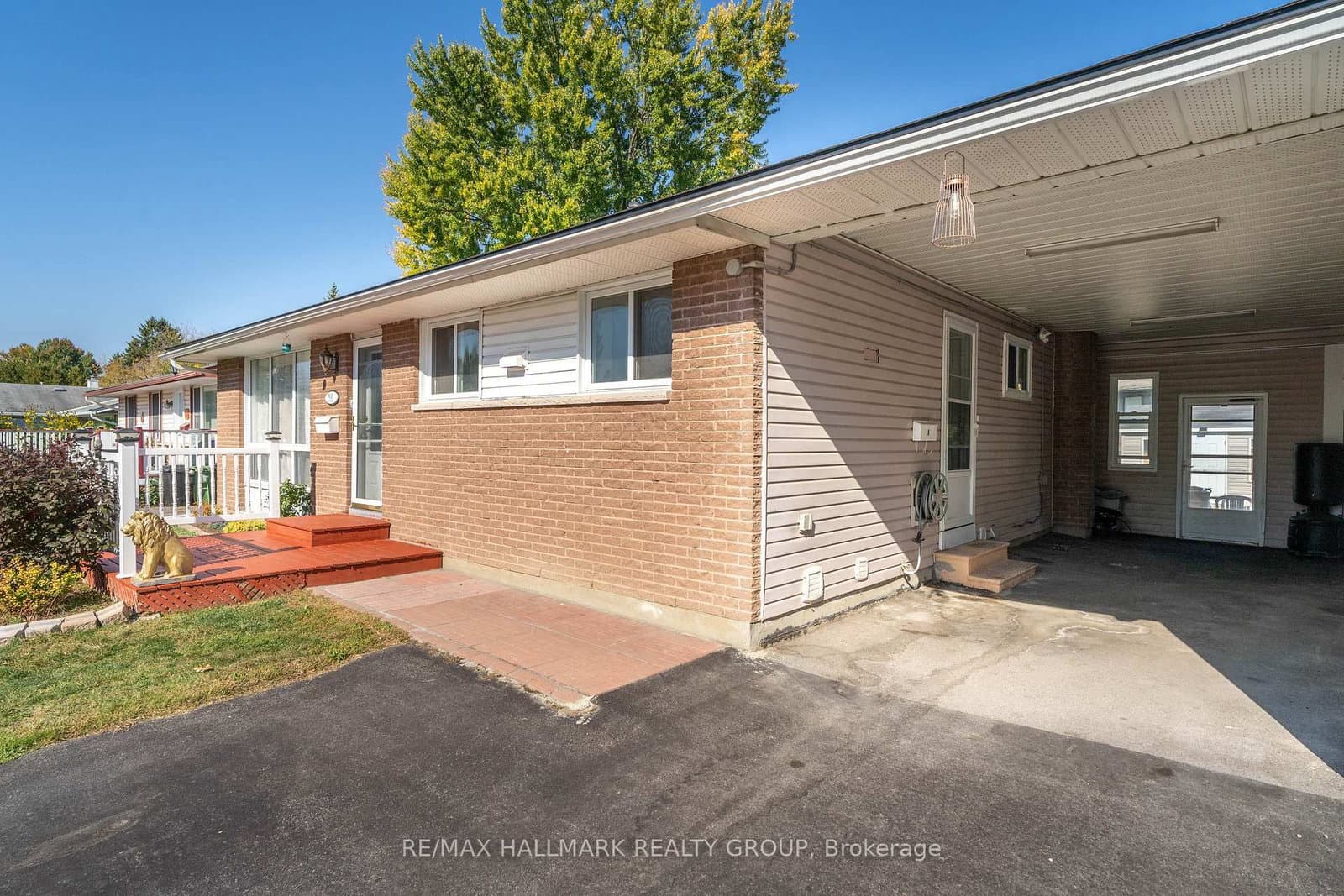 591 Eastvale Drive, Ottawa, ON — photo 2