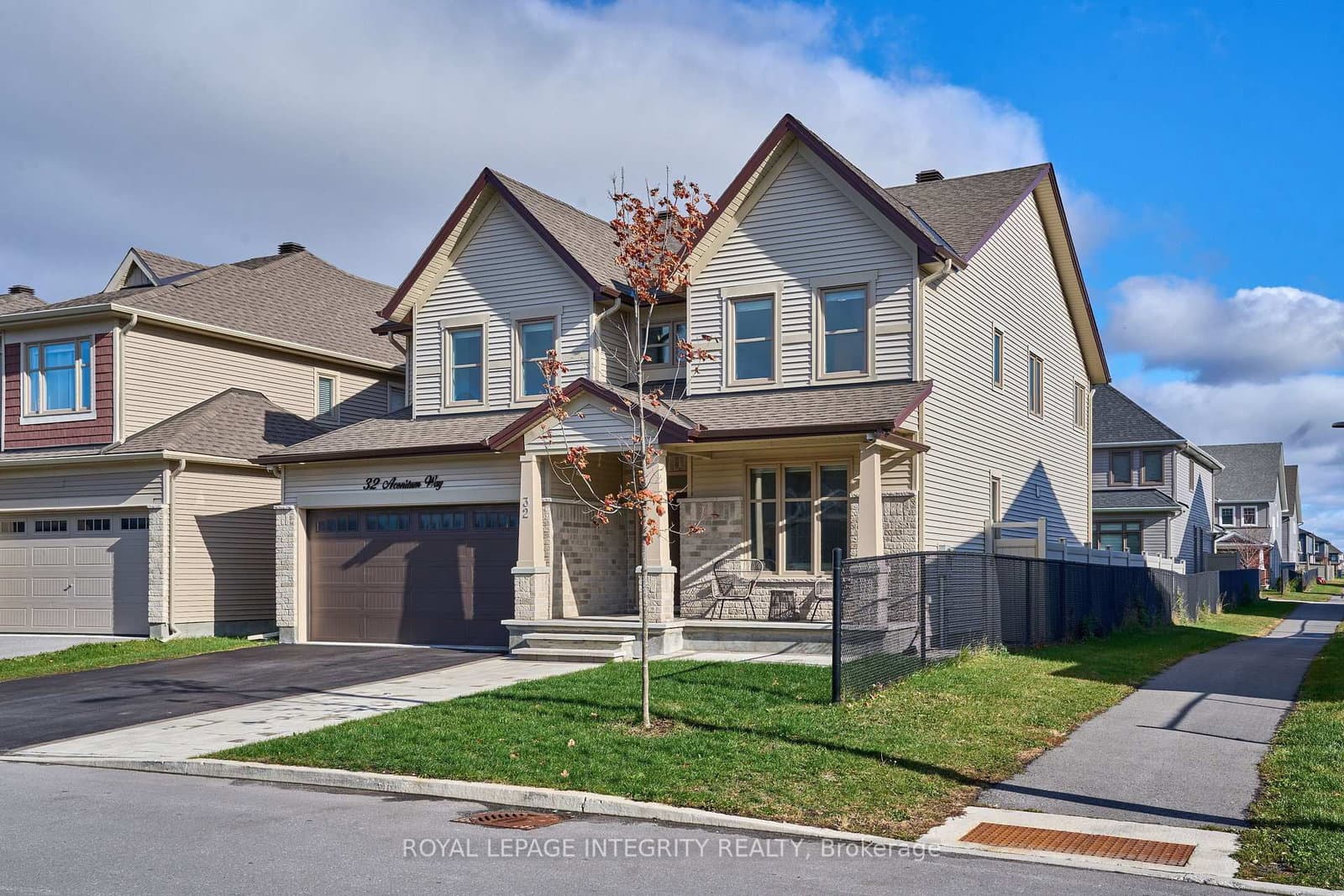 32 Aconitum Way, Ottawa, ON — photo 2