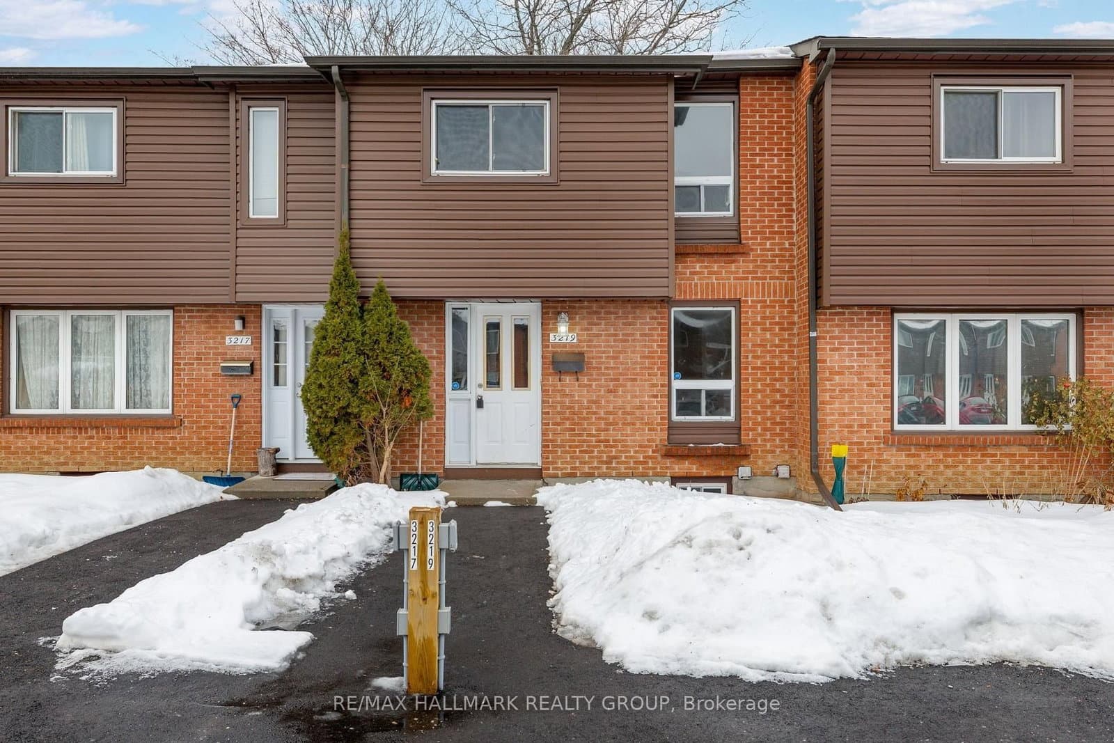 3219 Stockton Drive, Ottawa, ON