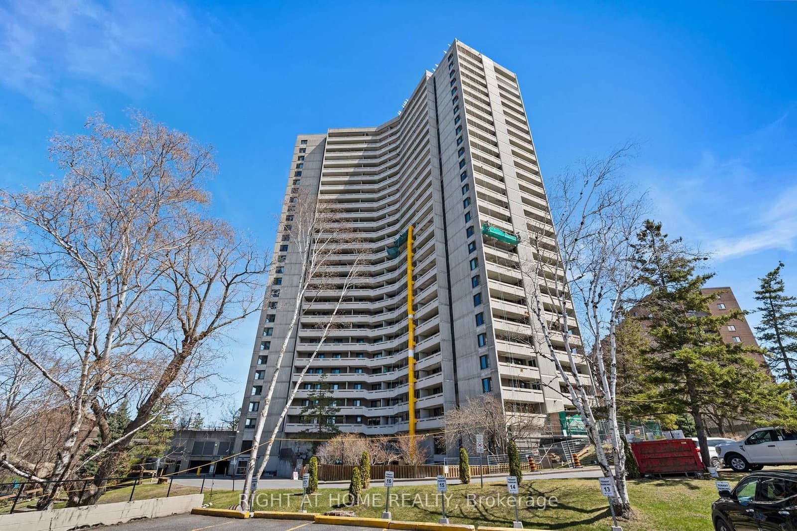 906 - 1171 AMBLESIDE Drive, Ottawa, ON