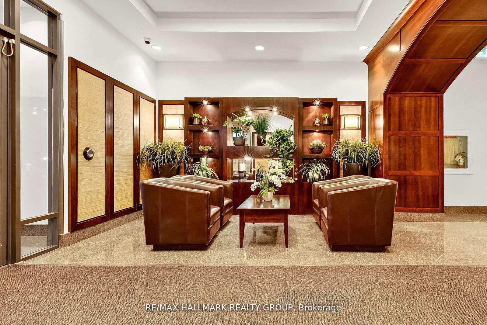 1206 - 200 Besserer Street, Ottawa, ON — photo 2