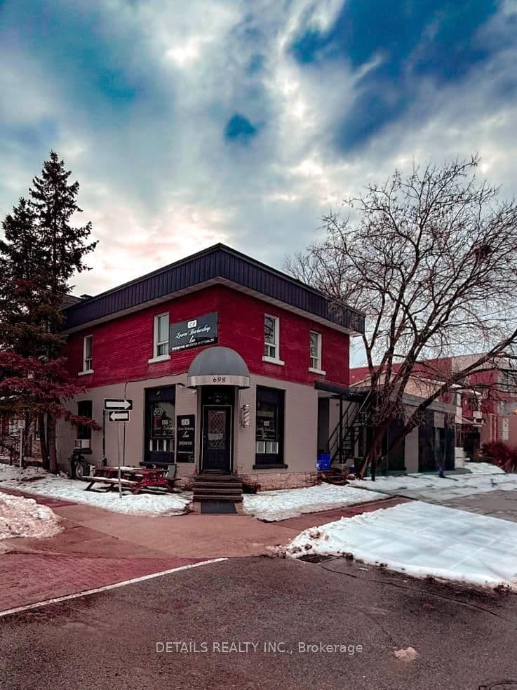 698 Cooper Street, Ottawa, ON