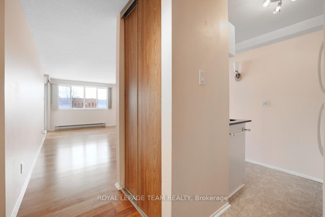 205 - 6532 Bilberry Drive, Ottawa, ON — photo 3