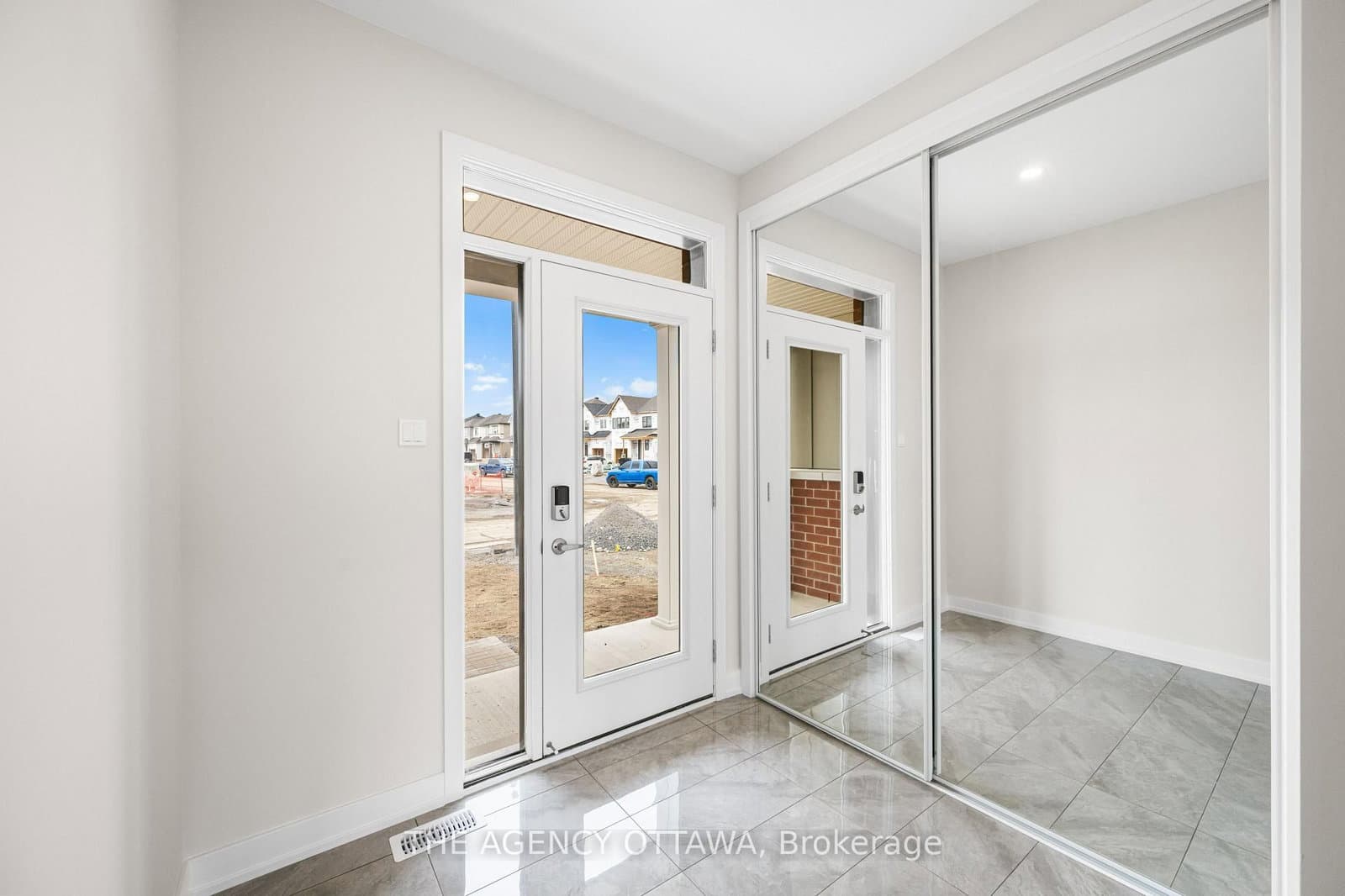 2066 Postilion Street, Richmond, ON — photo 2