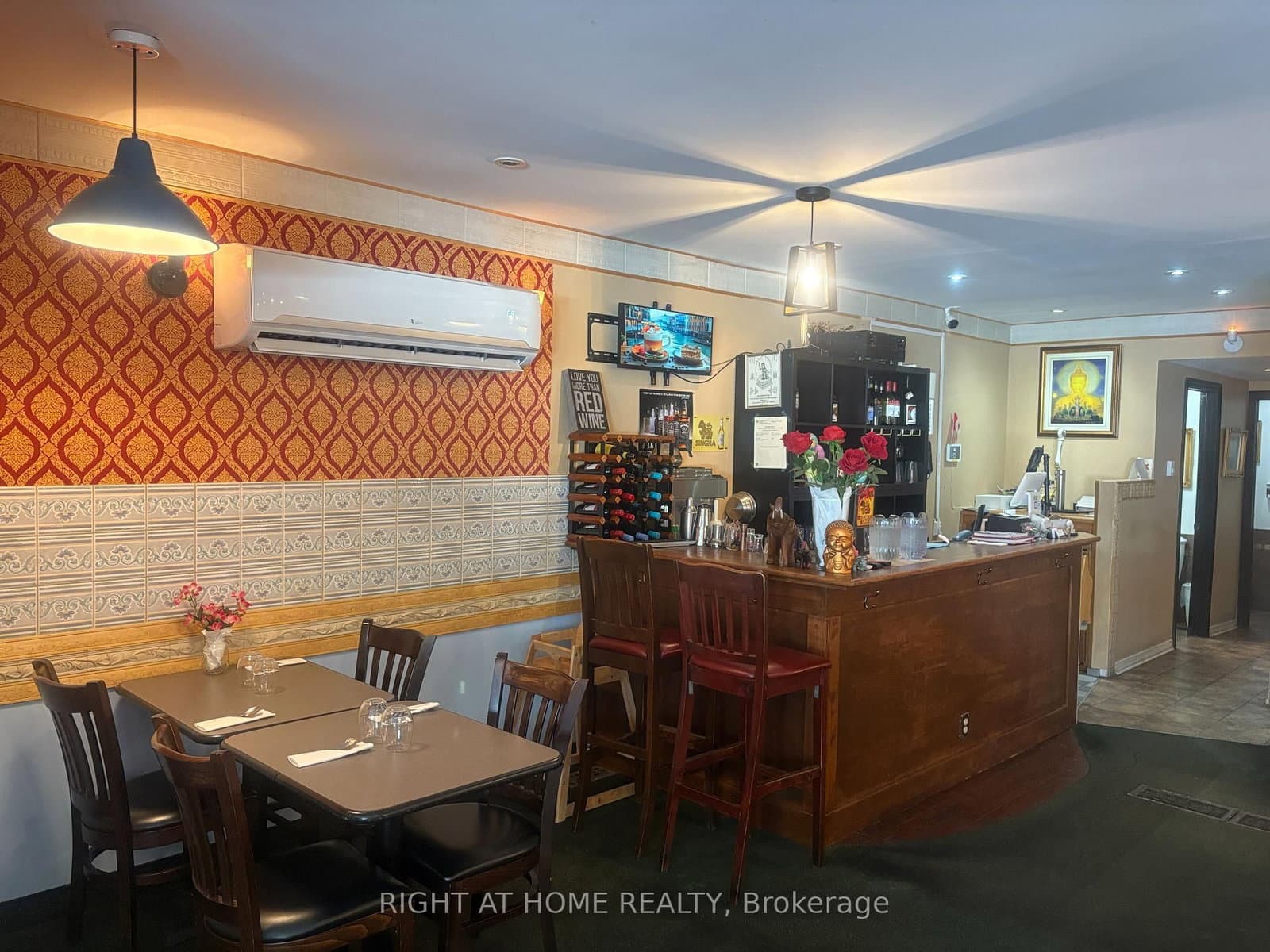 1300 Bank Street, Ottawa, ON — photo 3