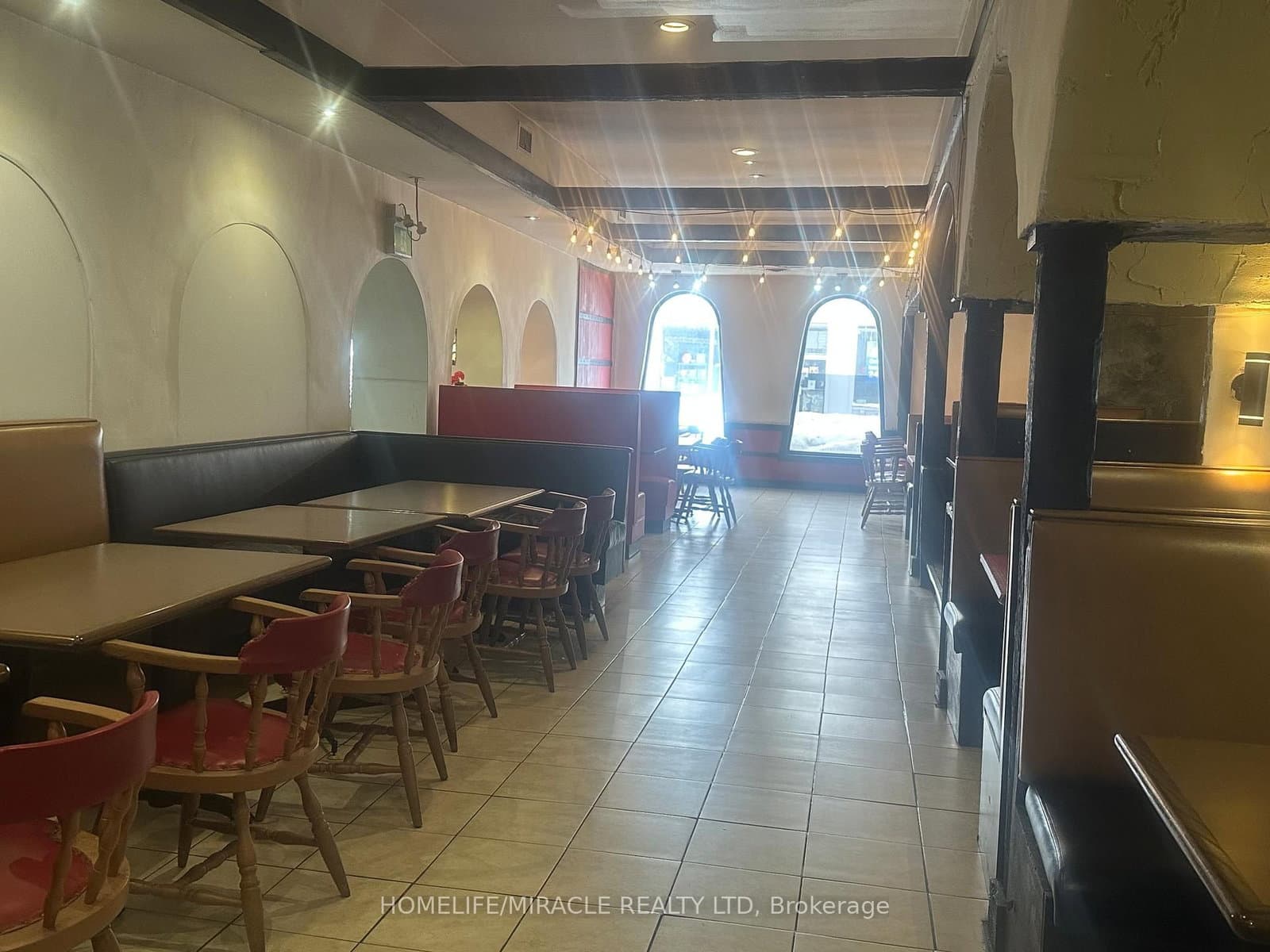 5991 Lundy's Lane, Niagara Falls, ON — photo 2