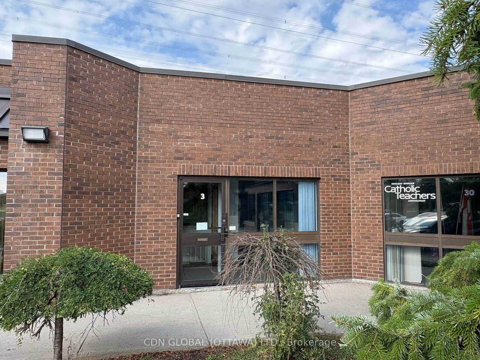120 - 30 Concourse Gate, Ottawa, ON