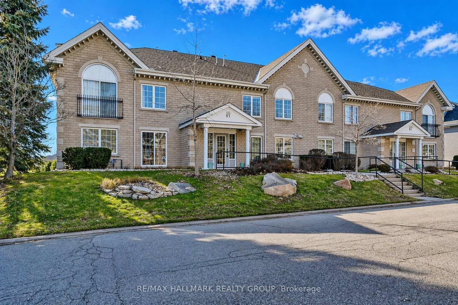 2B - 51 Robson Court, Ottawa, ON — photo 3