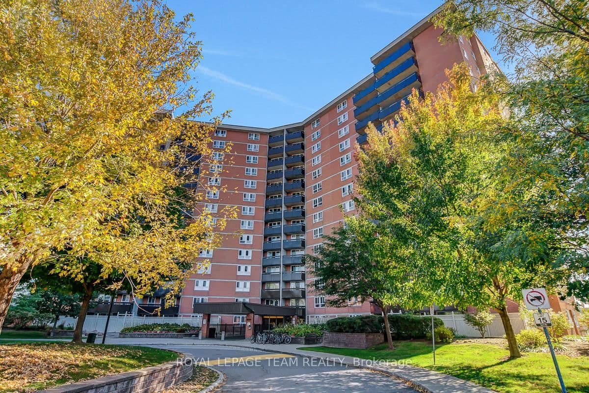 410 - 2000 JASMINE Crescent, Ottawa, ON
