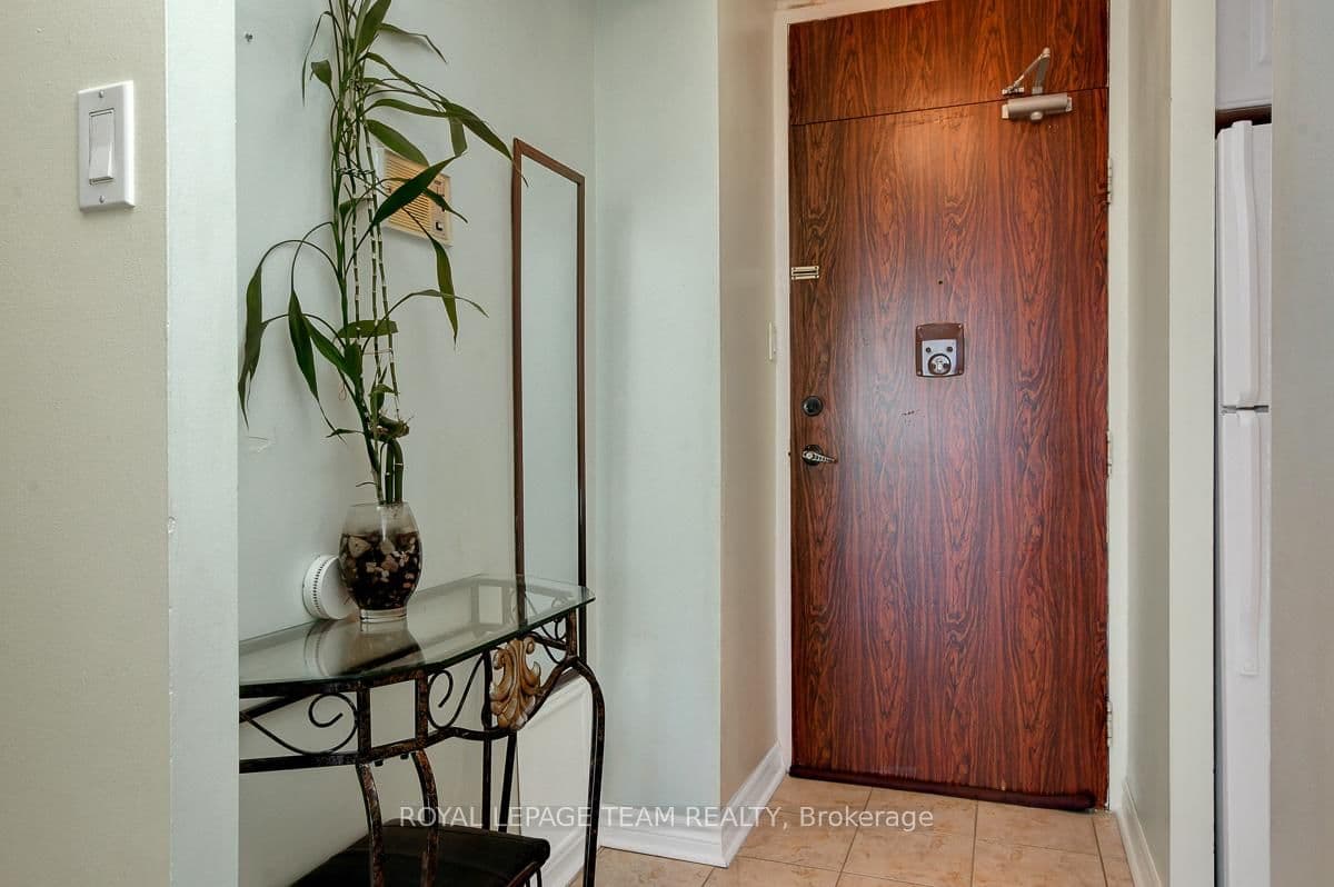 410 - 2000 JASMINE Crescent, Ottawa, ON — photo 2