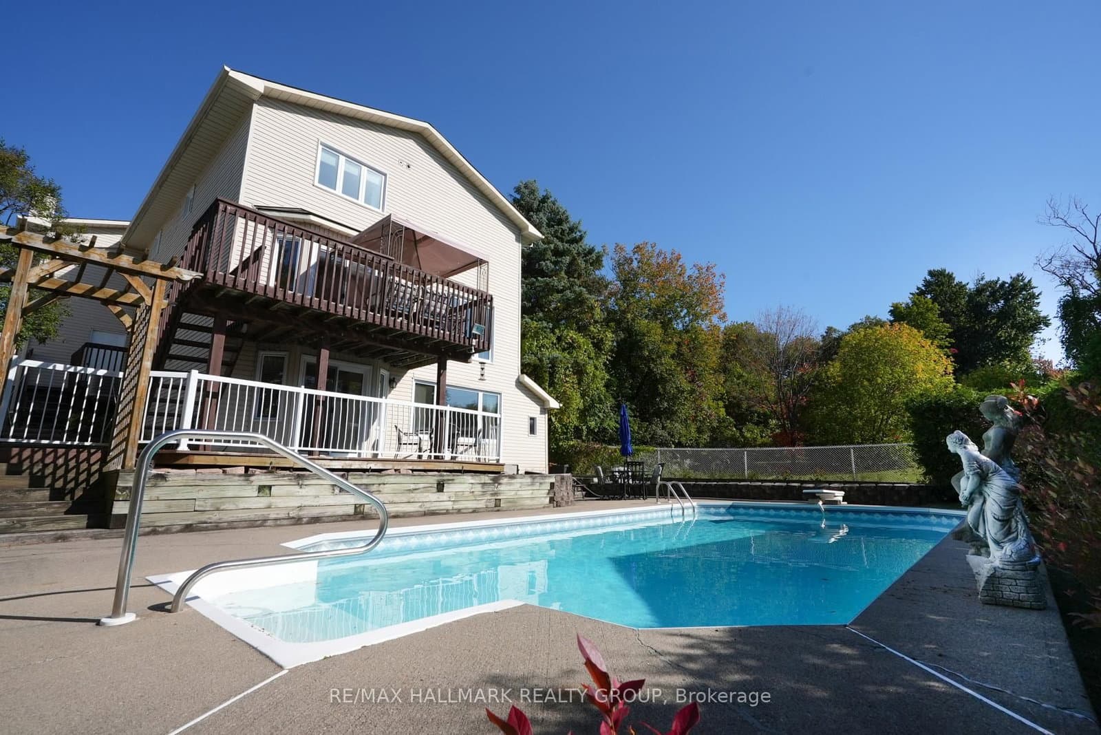 1354 Gaultois Avenue, Ottawa, ON — photo 2