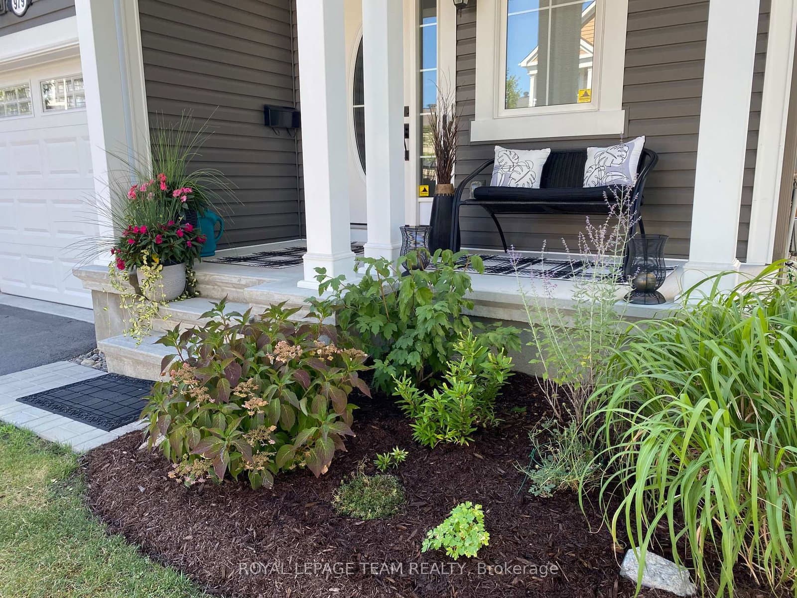 979 Shimmerton Circle, Ottawa, ON — photo 3