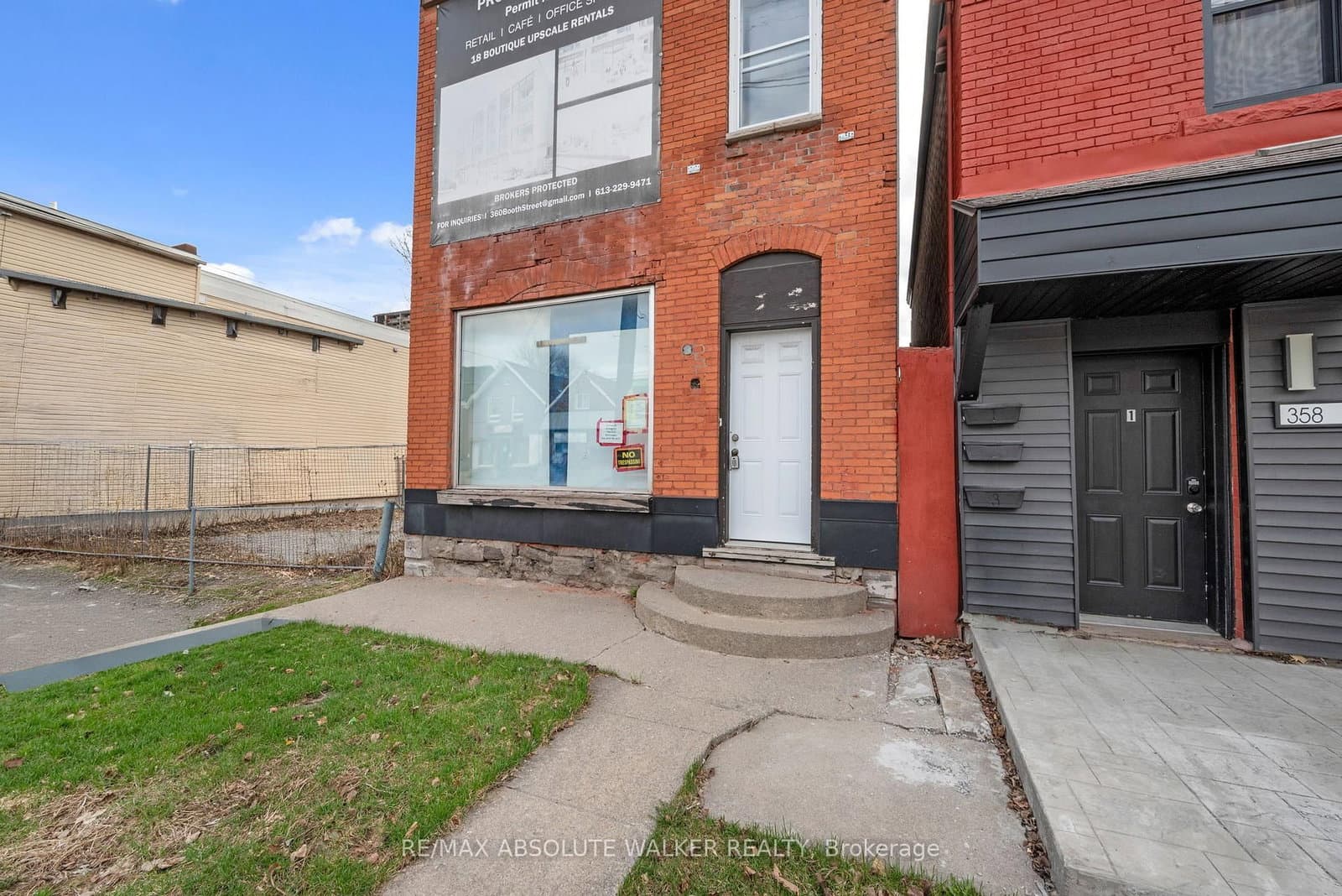 360 Booth Street, Ottawa, ON