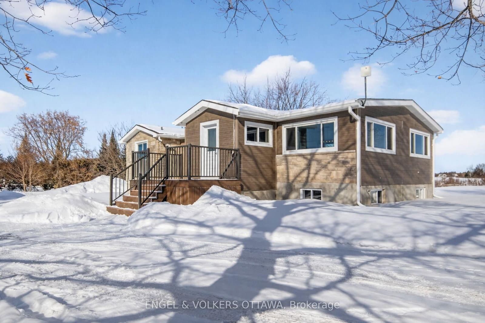 2234 Upper Dwyer Hill Road, Carp, ON — photo 2
