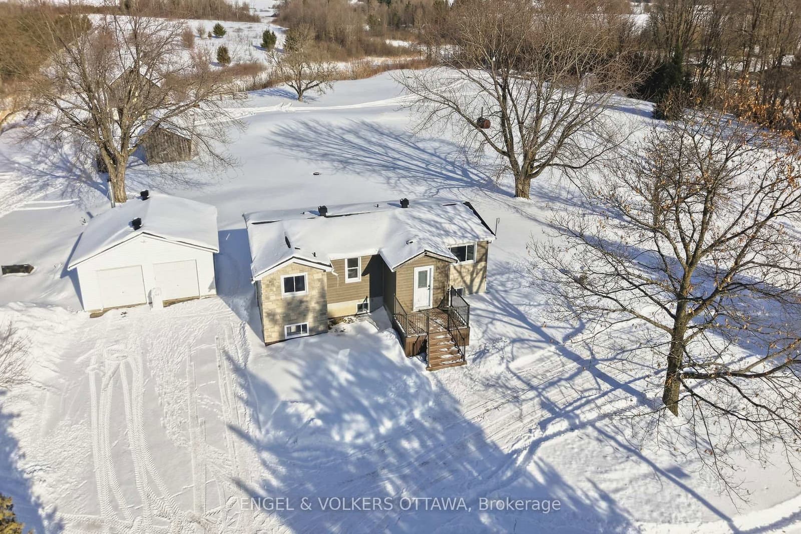 2234 Upper Dwyer Hill Road, Carp, ON — photo 3