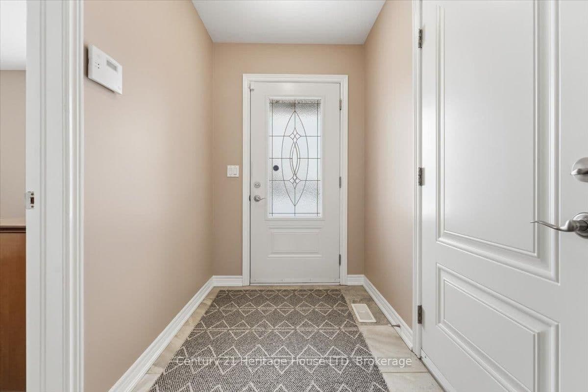 125 Clare Avenue, Welland, ON — photo 3