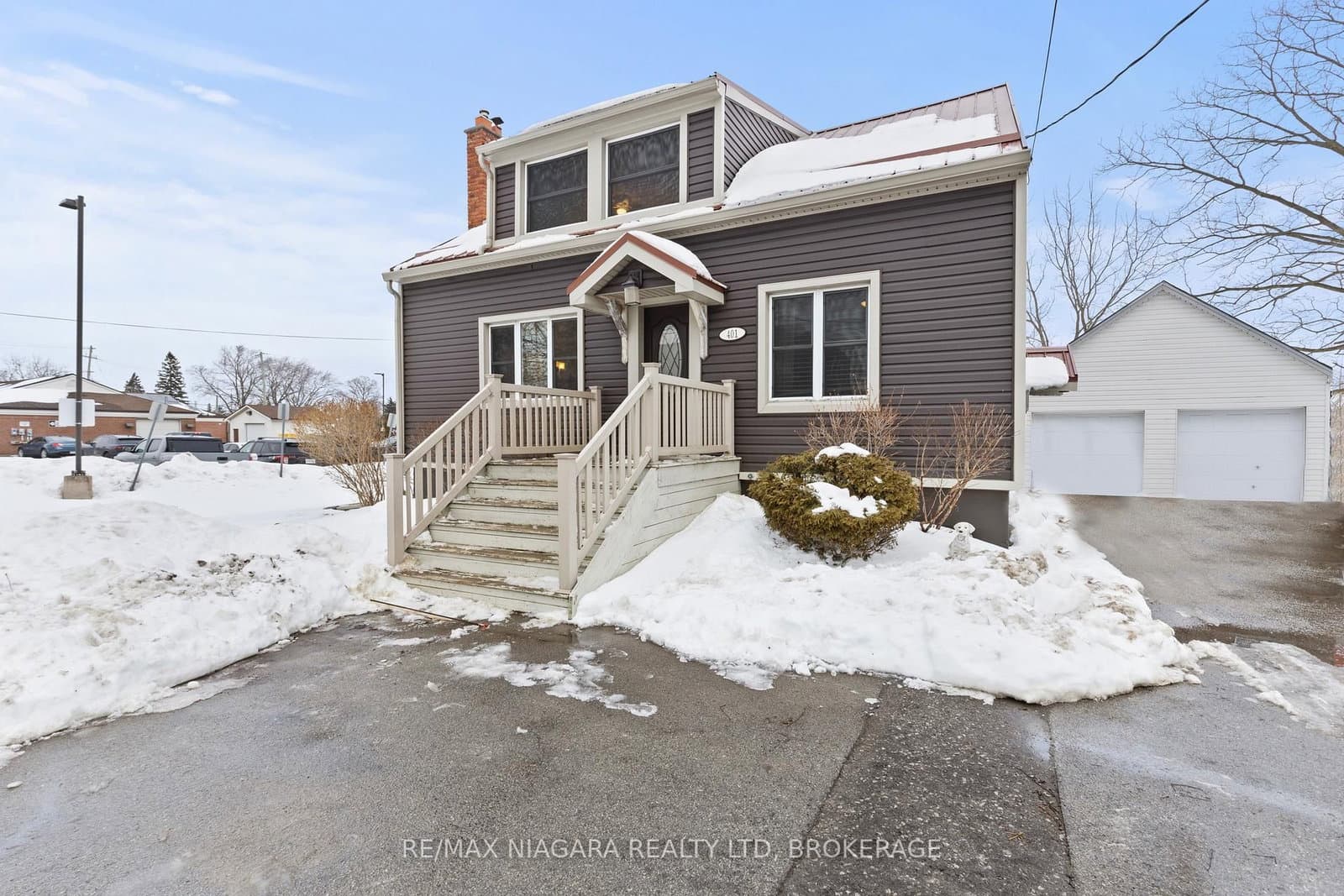 401 Fielden Avenue, Port Colborne, ON — photo 3