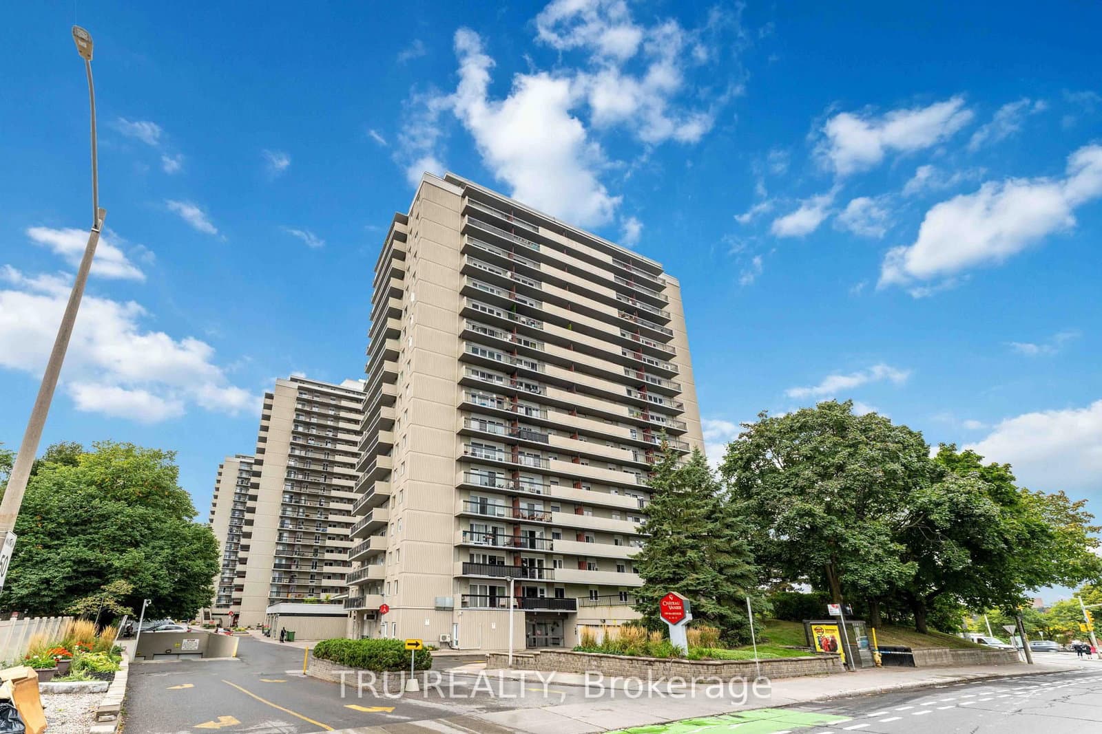 PH4 - 158A McArthur Avenue, Ottawa, ON